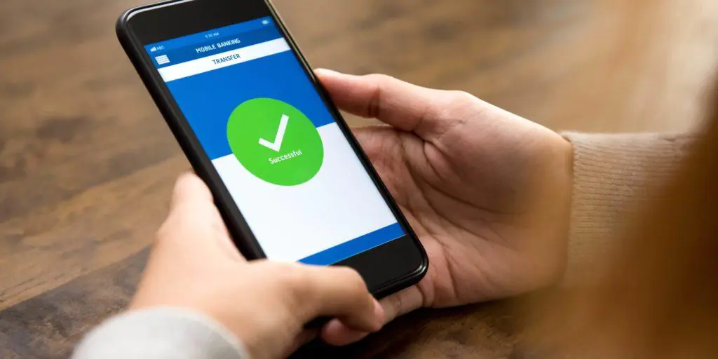 اپلیکیشن بت فوروارد
